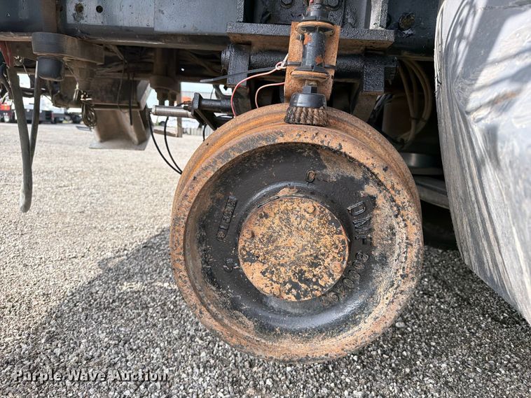 image for item EG9322 2015 Freightliner 114SD crane truck