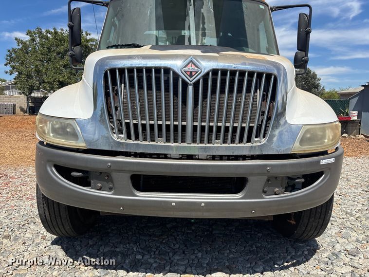 image for item EL2616 2014 International 4300 SBA bucket truck