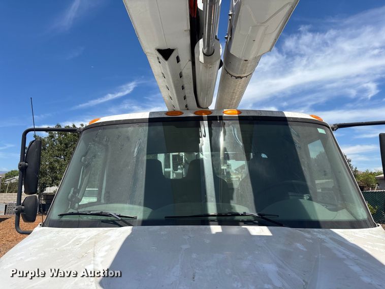 image for item EL2616 2014 International 4300 SBA bucket truck