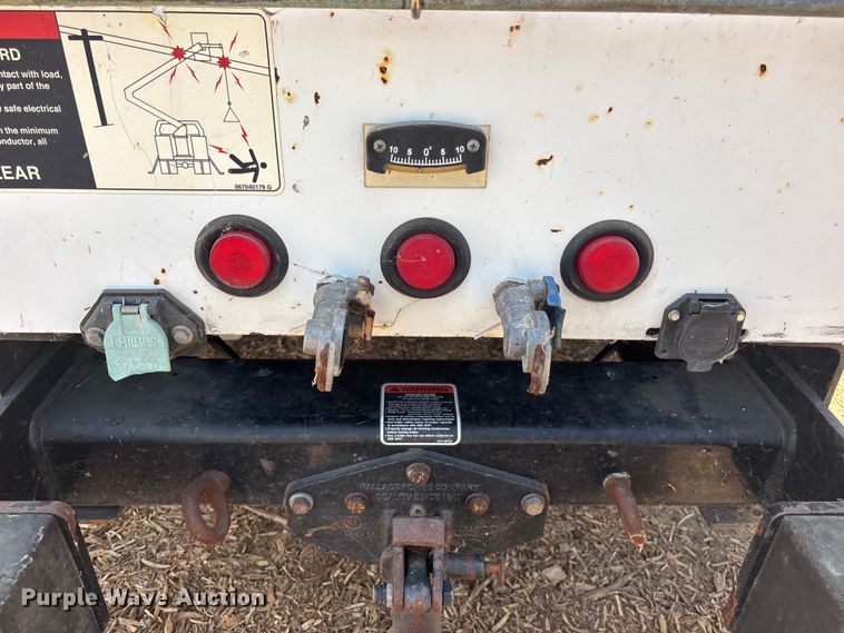 image for item EL2616 2014 International 4300 SBA bucket truck