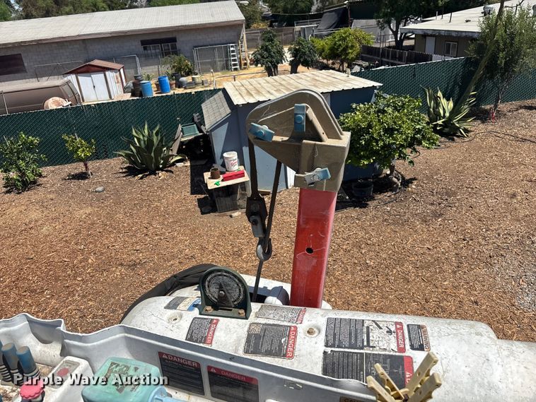 image for item EL2616 2014 International 4300 SBA bucket truck
