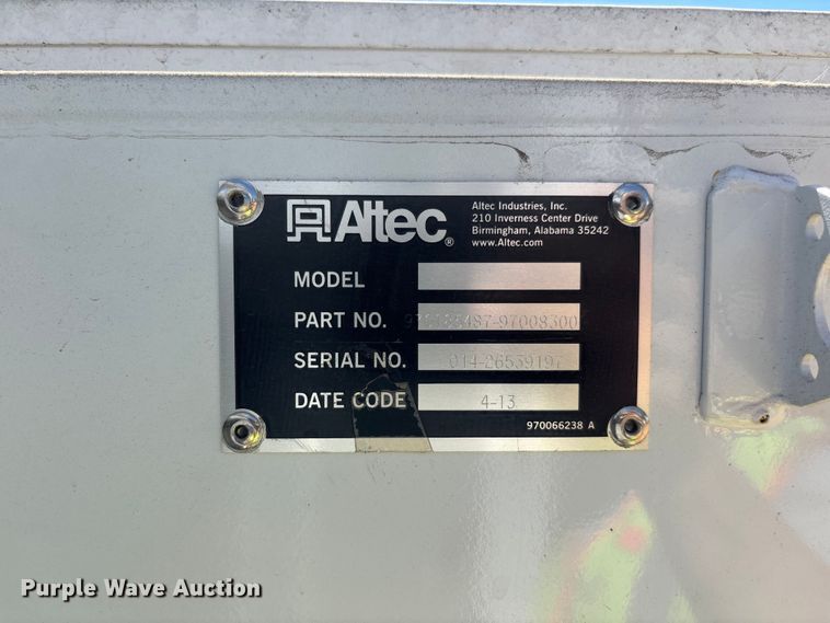 image for item EL2616 2014 International 4300 SBA bucket truck