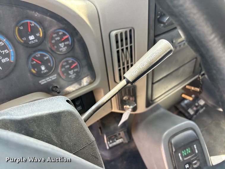 image for item EL2616 2014 International 4300 SBA bucket truck
