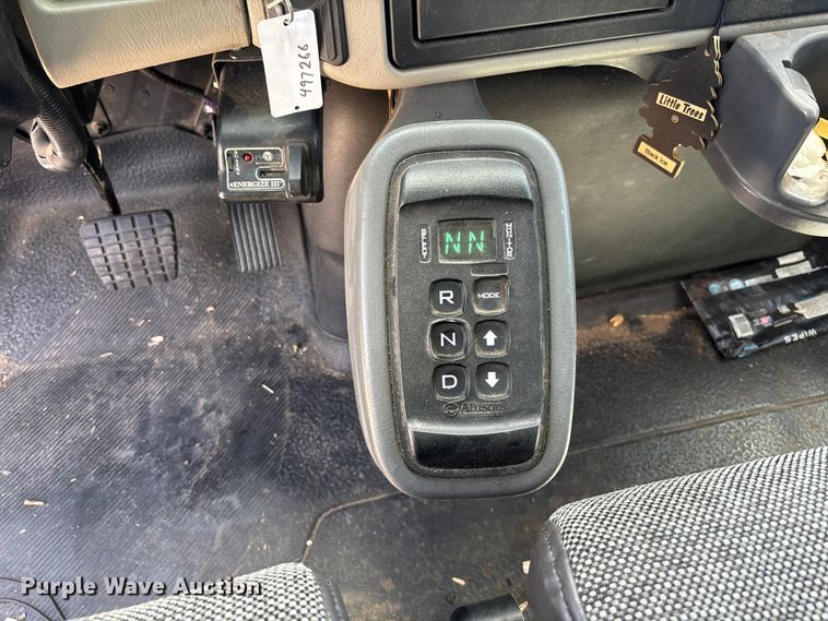 image for item EL2616 2014 International 4300 SBA bucket truck