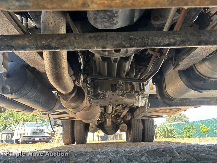 image for item EL2616 2014 International 4300 SBA bucket truck