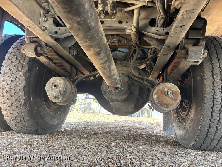 image for item EL2616 2014 International 4300 SBA bucket truck