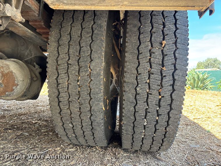 image for item EL2616 2014 International 4300 SBA bucket truck