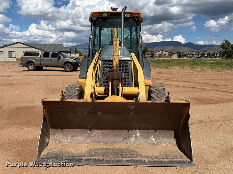 image for item EL2637 2003 John Deere 310SG backhoe
