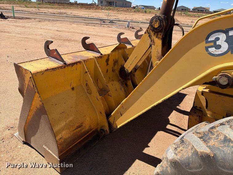 image for item EL2637 2003 John Deere 310SG backhoe