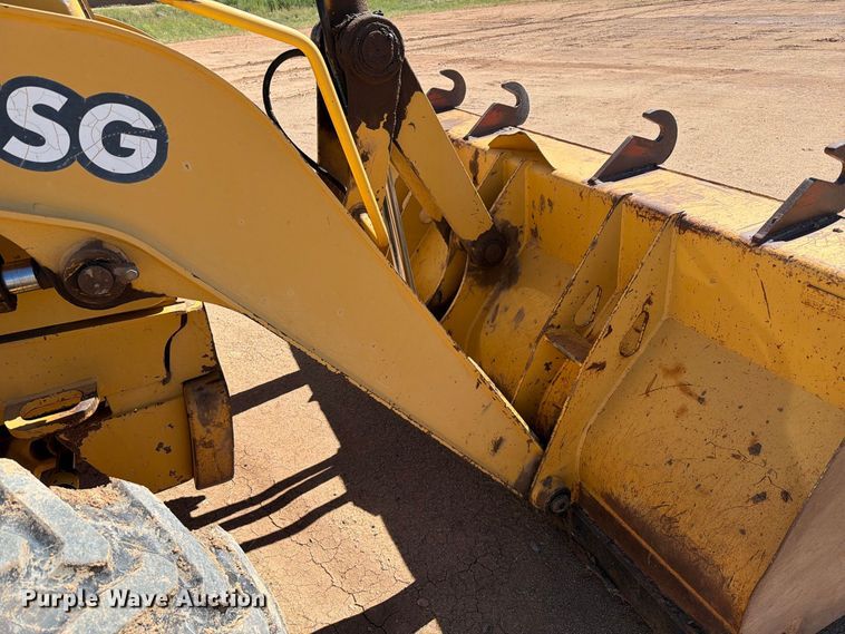 image for item EL2637 2003 John Deere 310SG backhoe