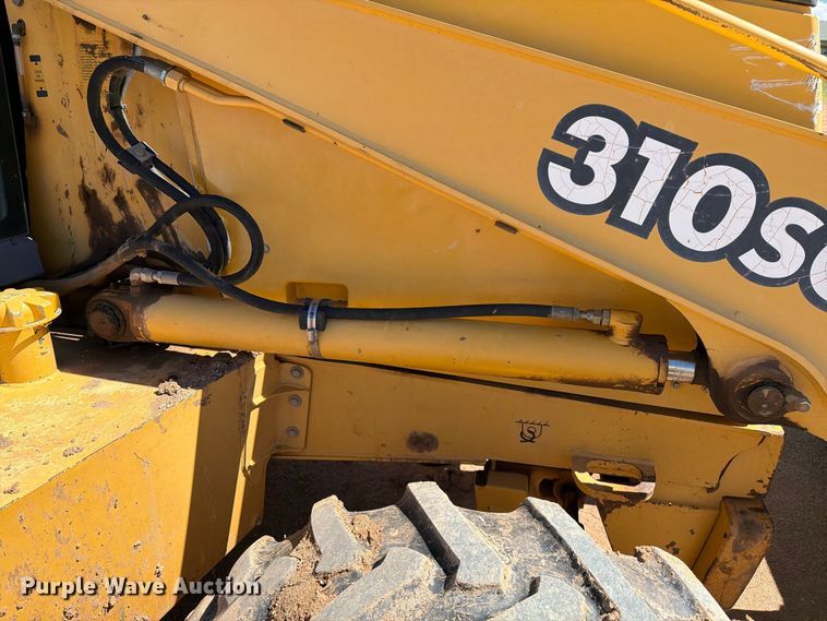image for item EL2637 2003 John Deere 310SG backhoe