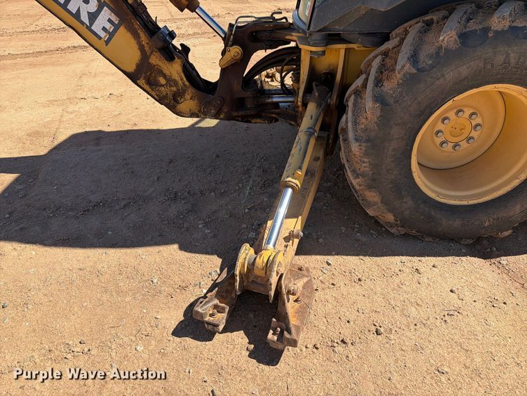 image for item EL2637 2003 John Deere 310SG backhoe