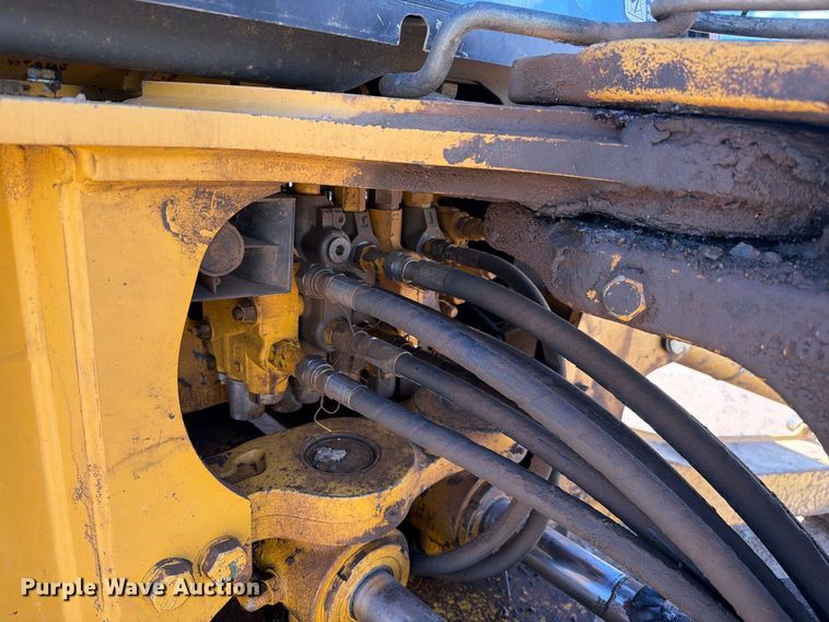 image for item EL2637 2003 John Deere 310SG backhoe