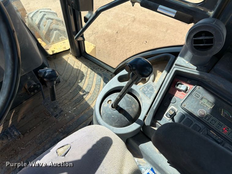 image for item EL2637 2003 John Deere 310SG backhoe