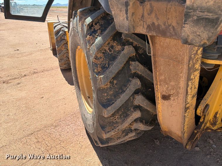 image for item EL2637 2003 John Deere 310SG backhoe