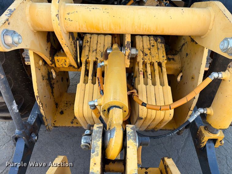 image for item EL2644 2012 John Deere 210KEP landscape tractor