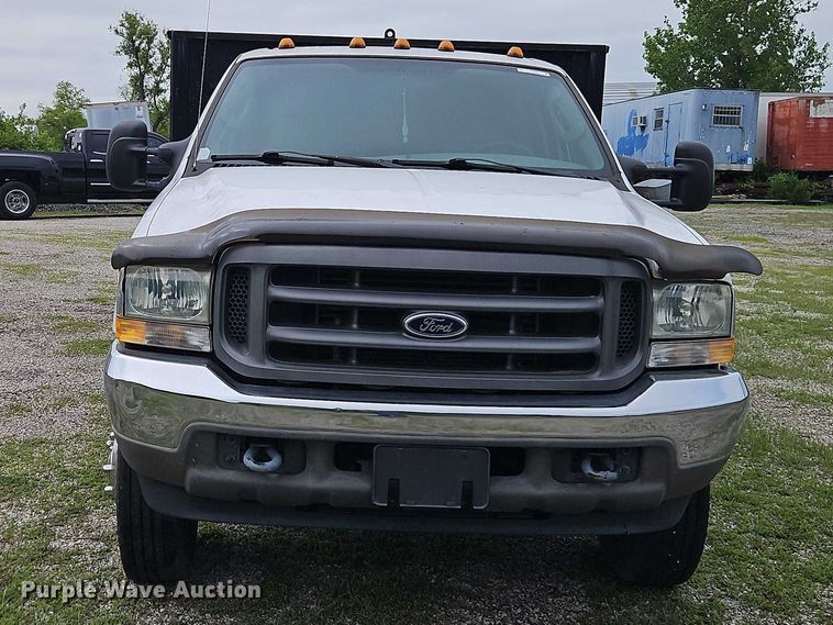 image for item EO7281 2004 Ford F450 Super Duty flatbed truck