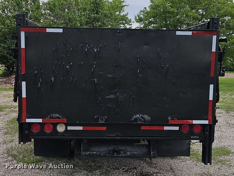 image for item EO7281 2004 Ford F450 Super Duty flatbed truck