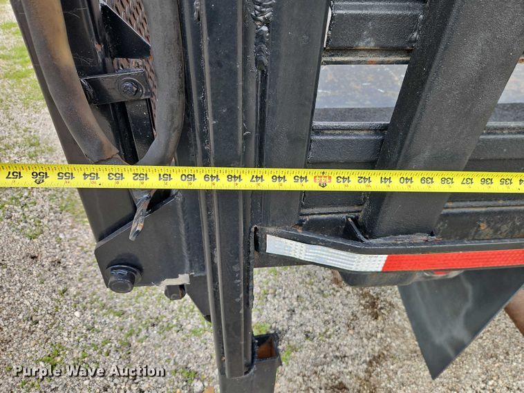image for item EO7281 2004 Ford F450 Super Duty flatbed truck