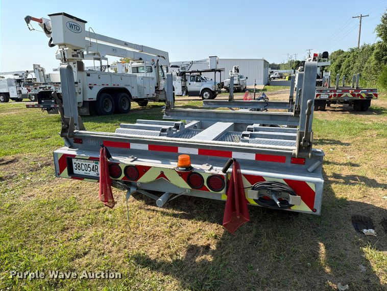 image for item EO8700 2014 Sauber Mfg. Co. 4500 pole trailer
