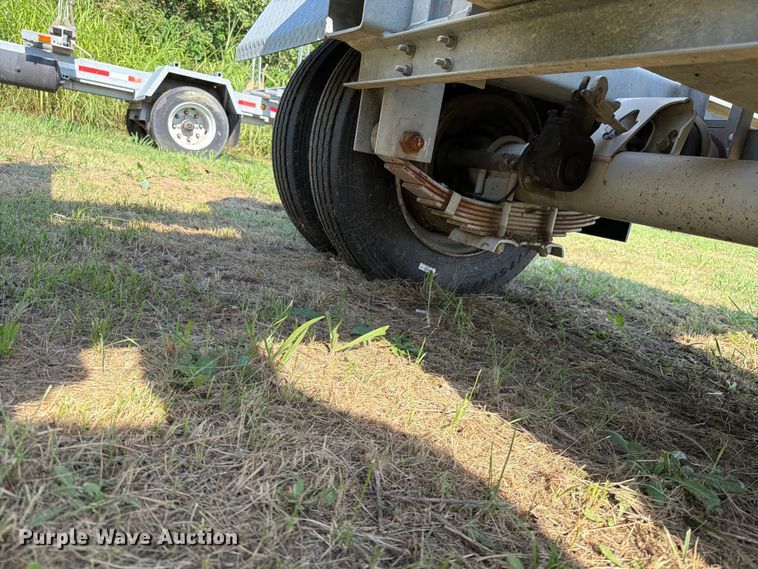 image for item EO8700 2014 Sauber Mfg. Co. 4500 pole trailer