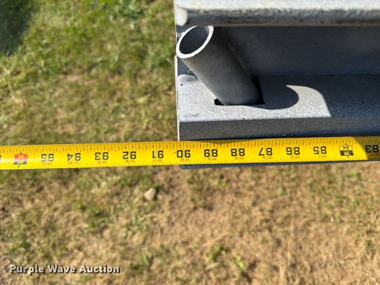 image for item EO8700 2014 Sauber Mfg. Co. 4500 pole trailer