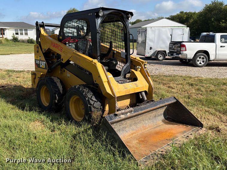 image for item EO8743 2017 Caterpillar 242D skid steer loader