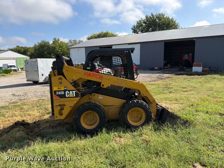 image for item EO8743 2017 Caterpillar 242D skid steer loader