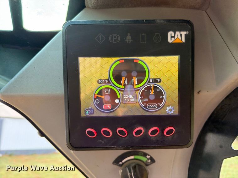 image for item EO8743 2017 Caterpillar 242D skid steer loader