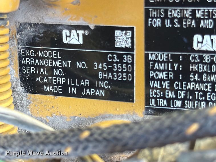 image for item EO8743 2017 Caterpillar 242D skid steer loader