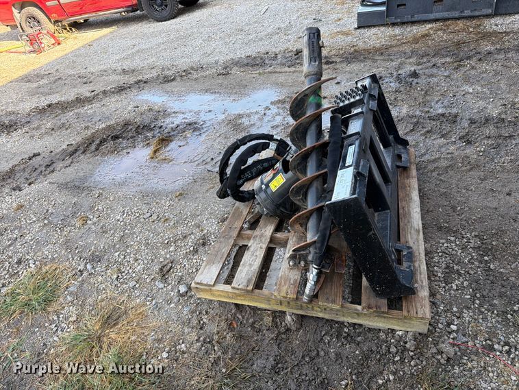 image for item EO8744 Caterpillar A41 skid steer auger