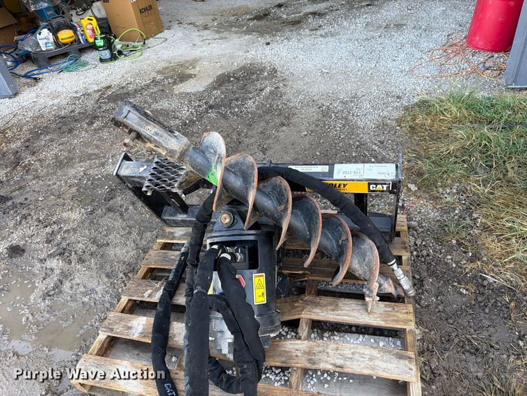image for item EO8744 Caterpillar A41 skid steer auger
