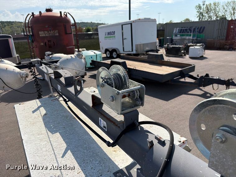 image for item EO8747 Magnum light plant