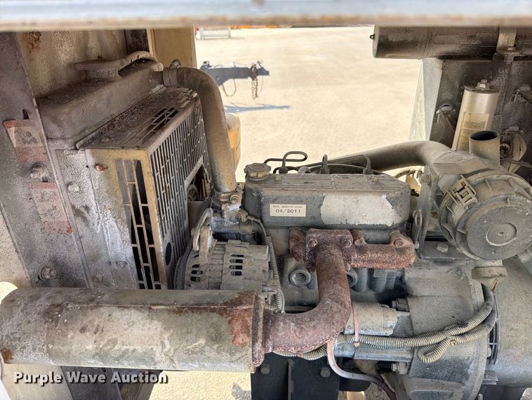 image for item EO8747 Magnum light plant