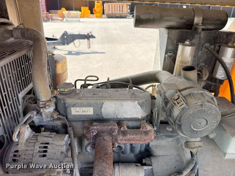 image for item EO8747 Magnum light plant