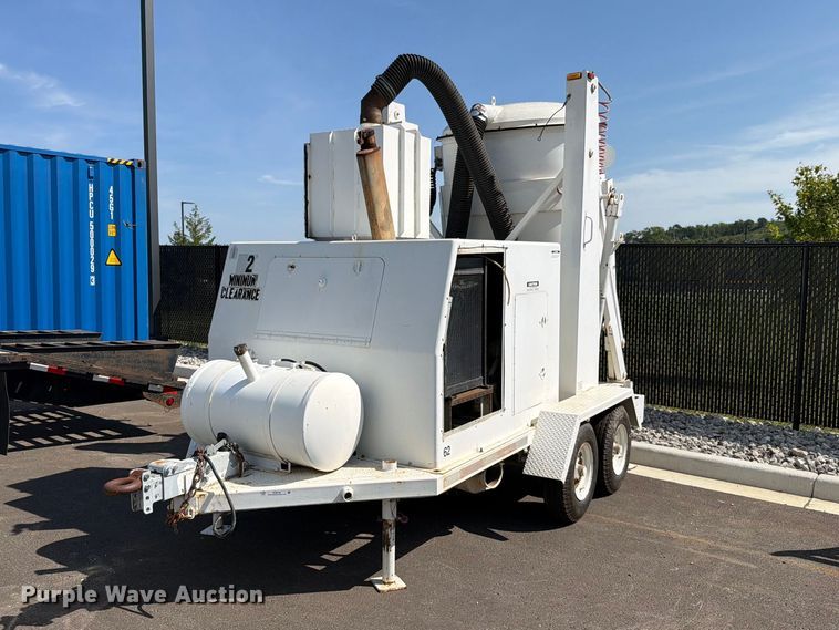 image for item EO8750 Magnum HEPA Vac 522 vacuum trailer