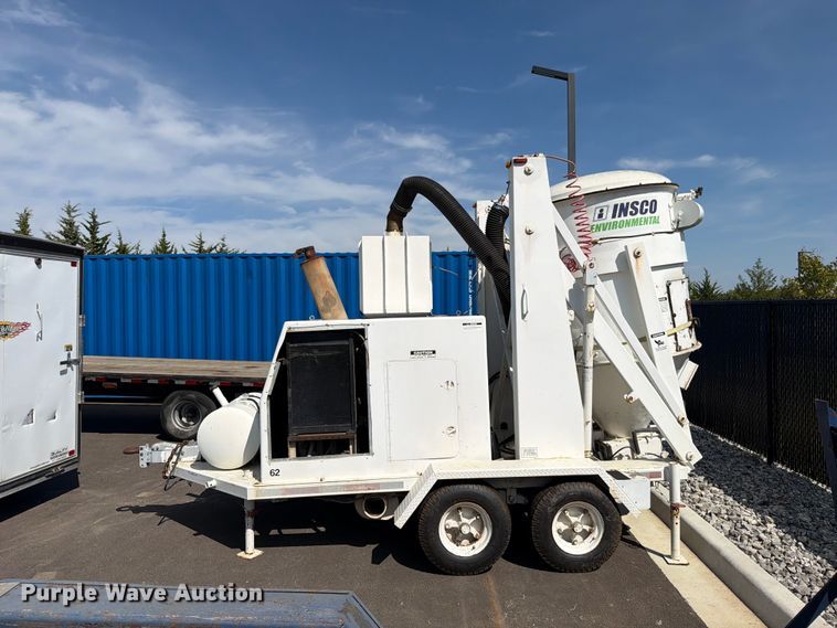 image for item EO8750 Magnum HEPA Vac 522 vacuum trailer