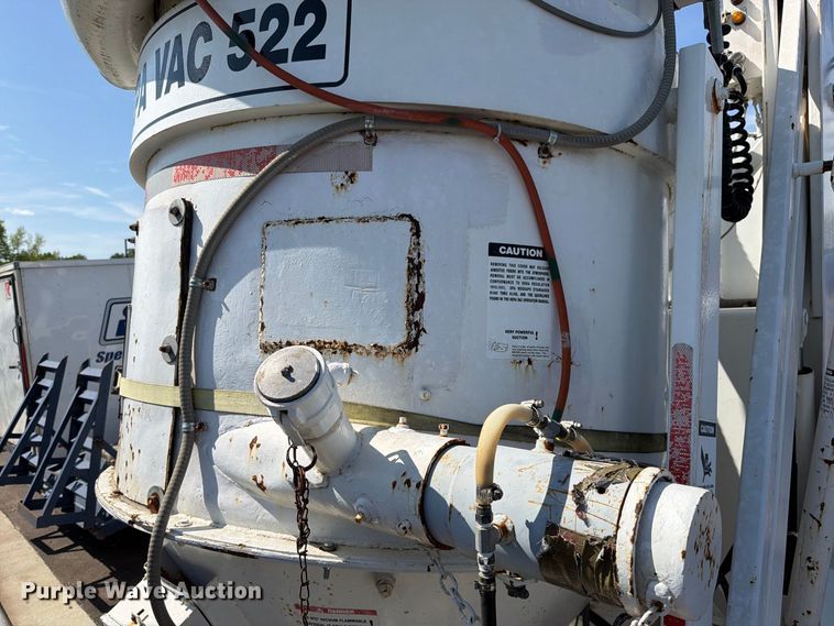 image for item EO8750 Magnum HEPA Vac 522 vacuum trailer