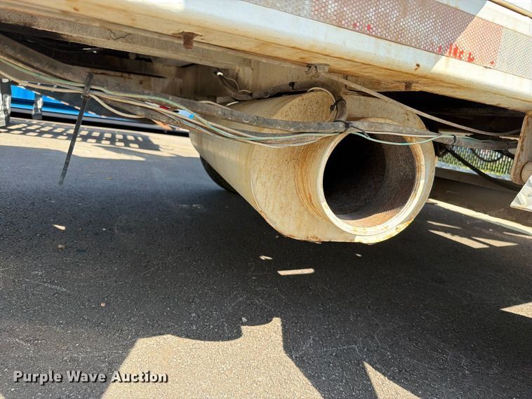 image for item EO8750 Magnum HEPA Vac 522 vacuum trailer