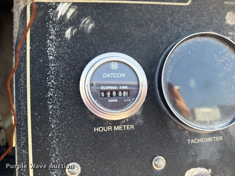 image for item EO8750 Magnum HEPA Vac 522 vacuum trailer