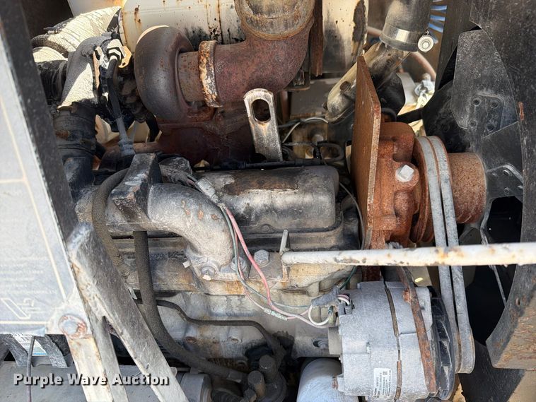 image for item EO8750 Magnum HEPA Vac 522 vacuum trailer