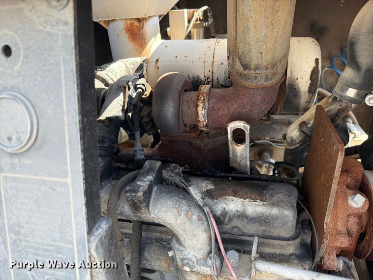 image for item EO8750 Magnum HEPA Vac 522 vacuum trailer