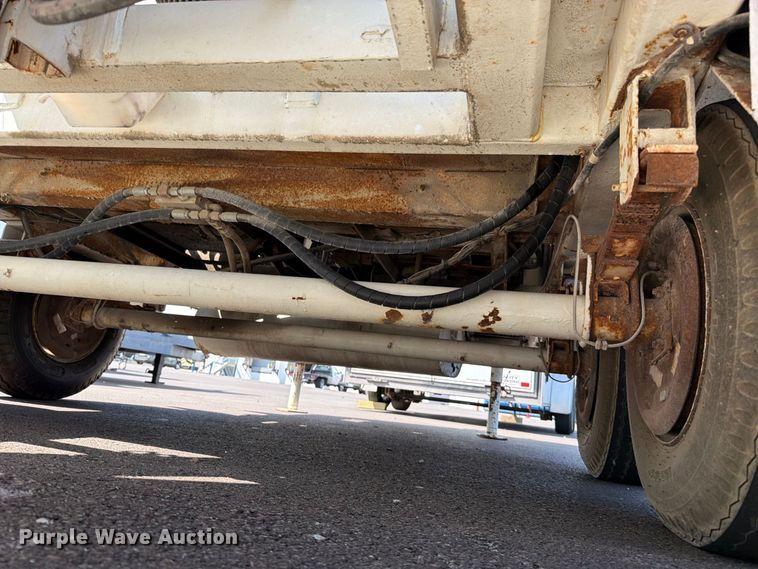 image for item EO8750 Magnum HEPA Vac 522 vacuum trailer