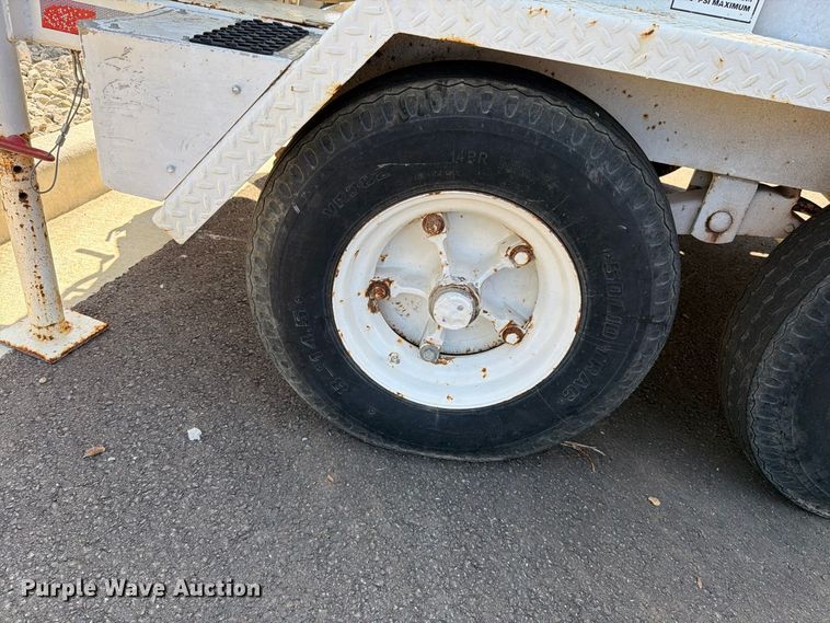 image for item EO8750 Magnum HEPA Vac 522 vacuum trailer