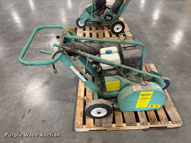 image for item EO8751 Garlock Ultra Cutter roof cutting saw