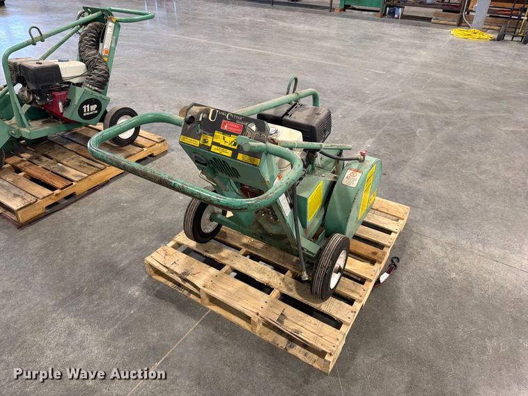 image for item EO8752 Garlock Ultra Cutter roof cutting saw