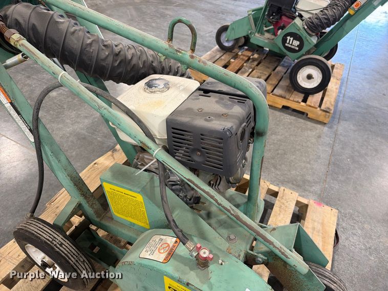 image for item EO8752 Garlock Ultra Cutter roof cutting saw