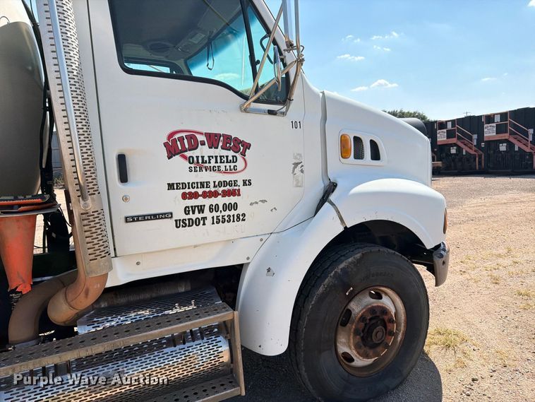 image for item EP7558 2009 Sterling L9500 vacuum truck
