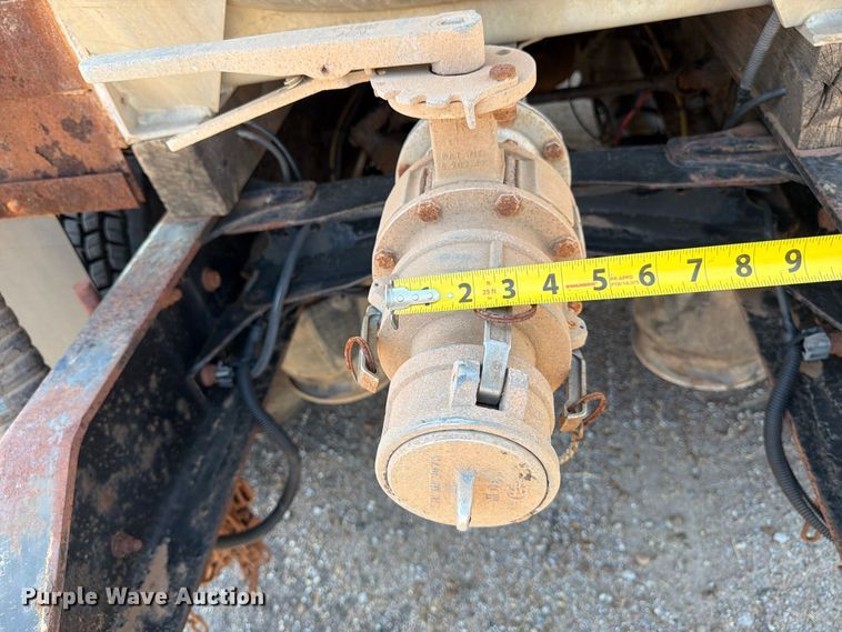 image for item EP7558 2009 Sterling L9500 vacuum truck