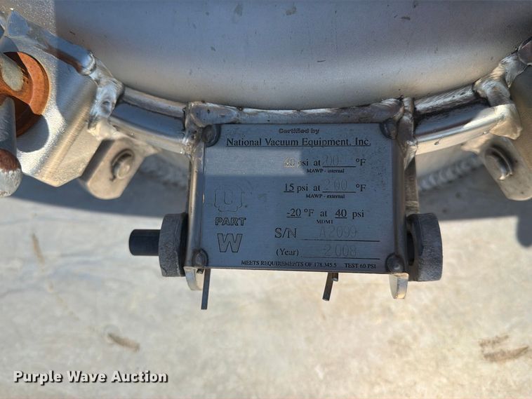 image for item EP7558 2009 Sterling L9500 vacuum truck